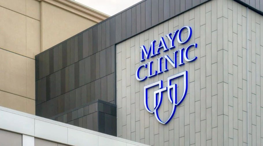 Photography of the Mayo clinic.